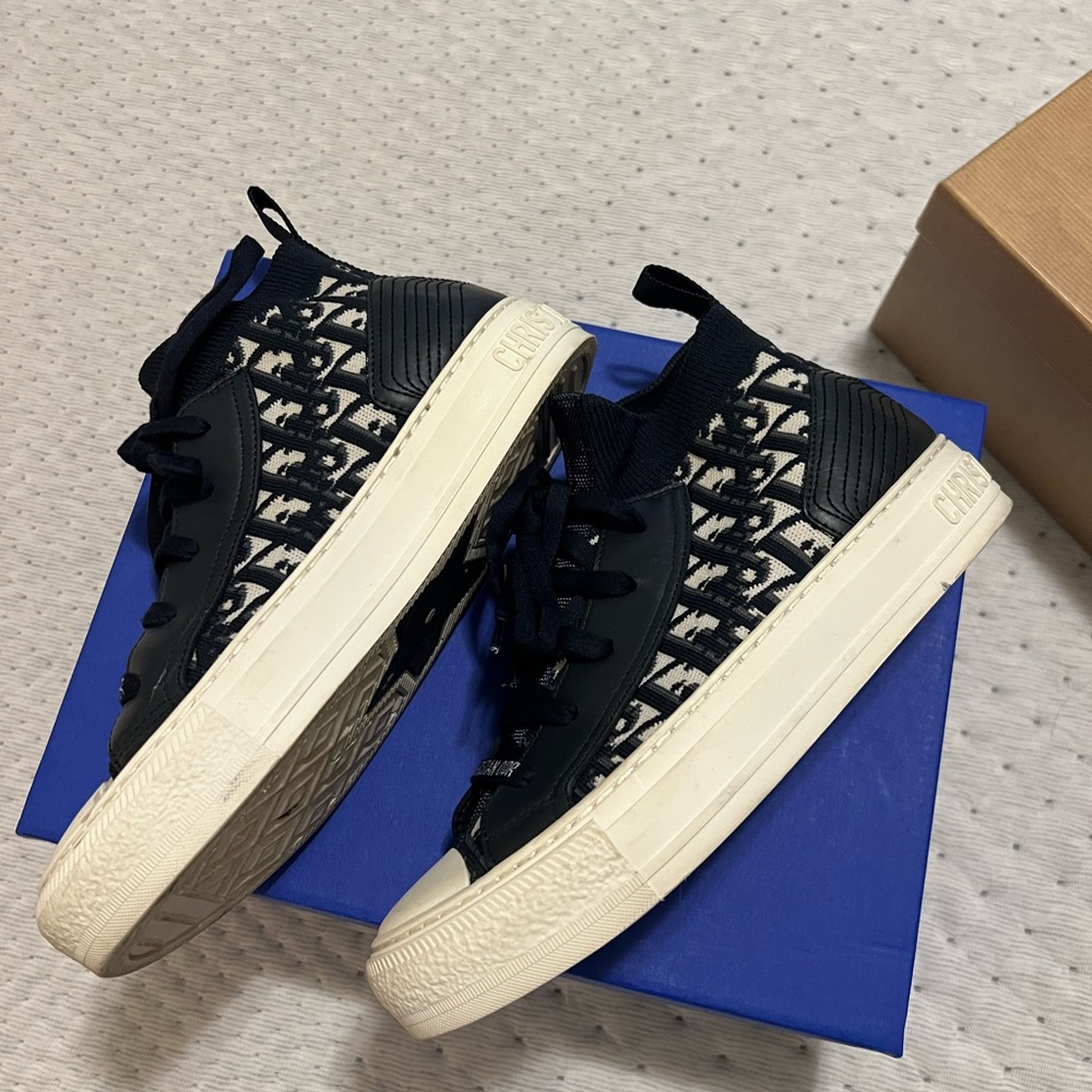 Dior Black & White High-Top Sneakers - Picture 3 of 3